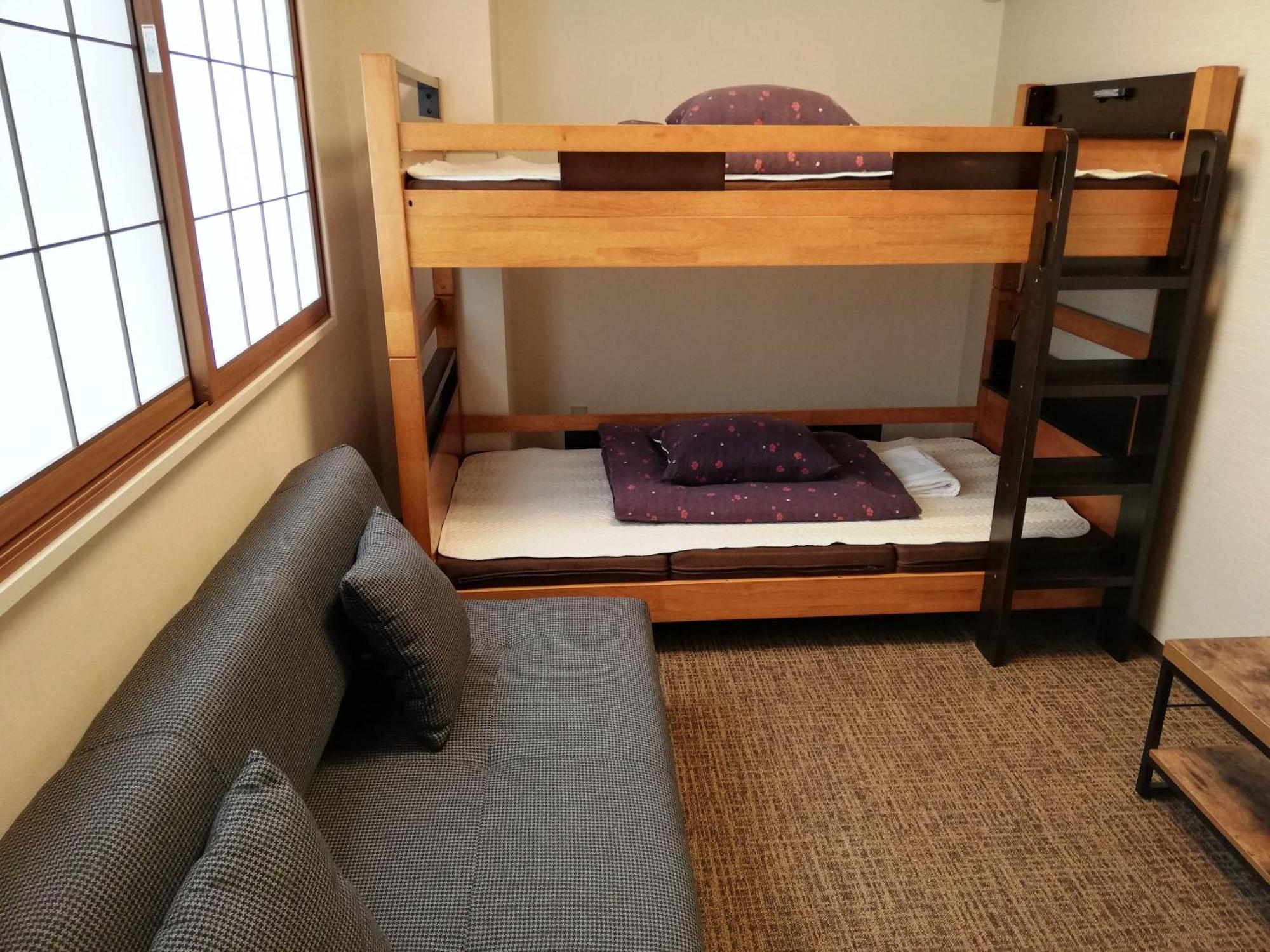 K'S House Kanazawa - Travelers Hostel Bilik gambar